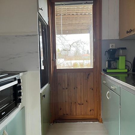 Stuga Centrala Faerjestaden Med Gangavstand Till Det Mesta Exterior photo